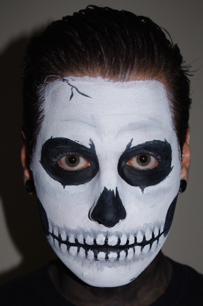 Halloween Skull Face Paint Makeup Tutorial