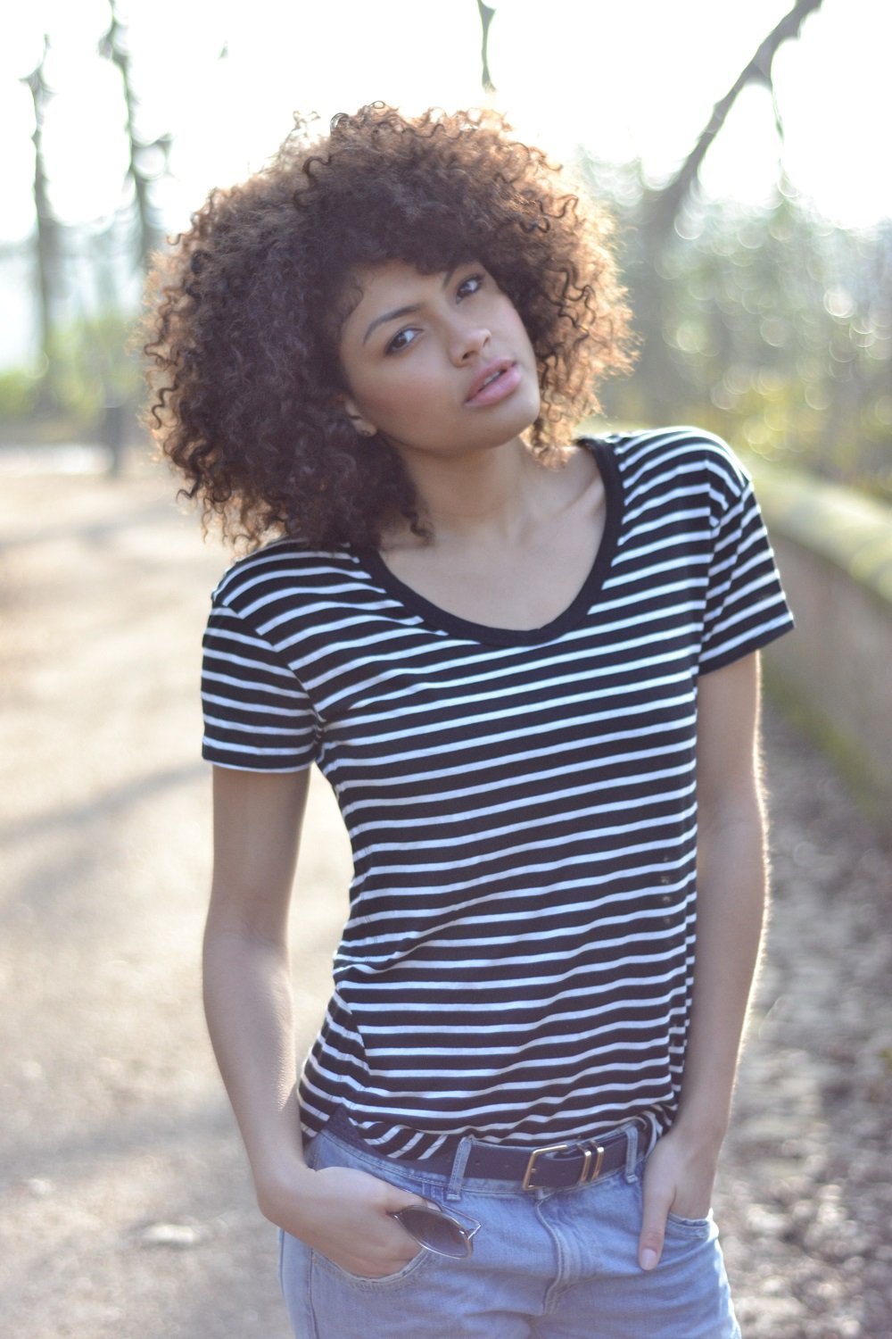 Boyfriend Jeans & Striped Tee - SAMIO