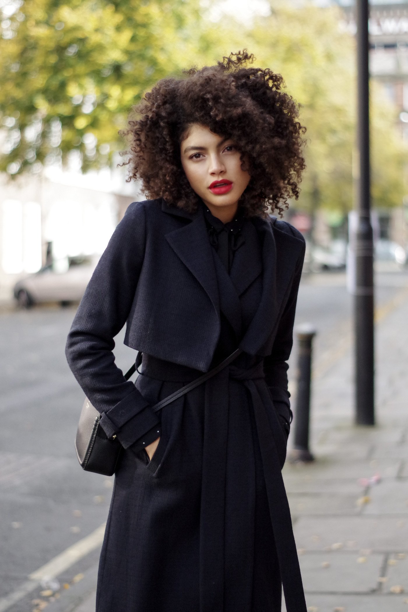 samio style blogger navy coat