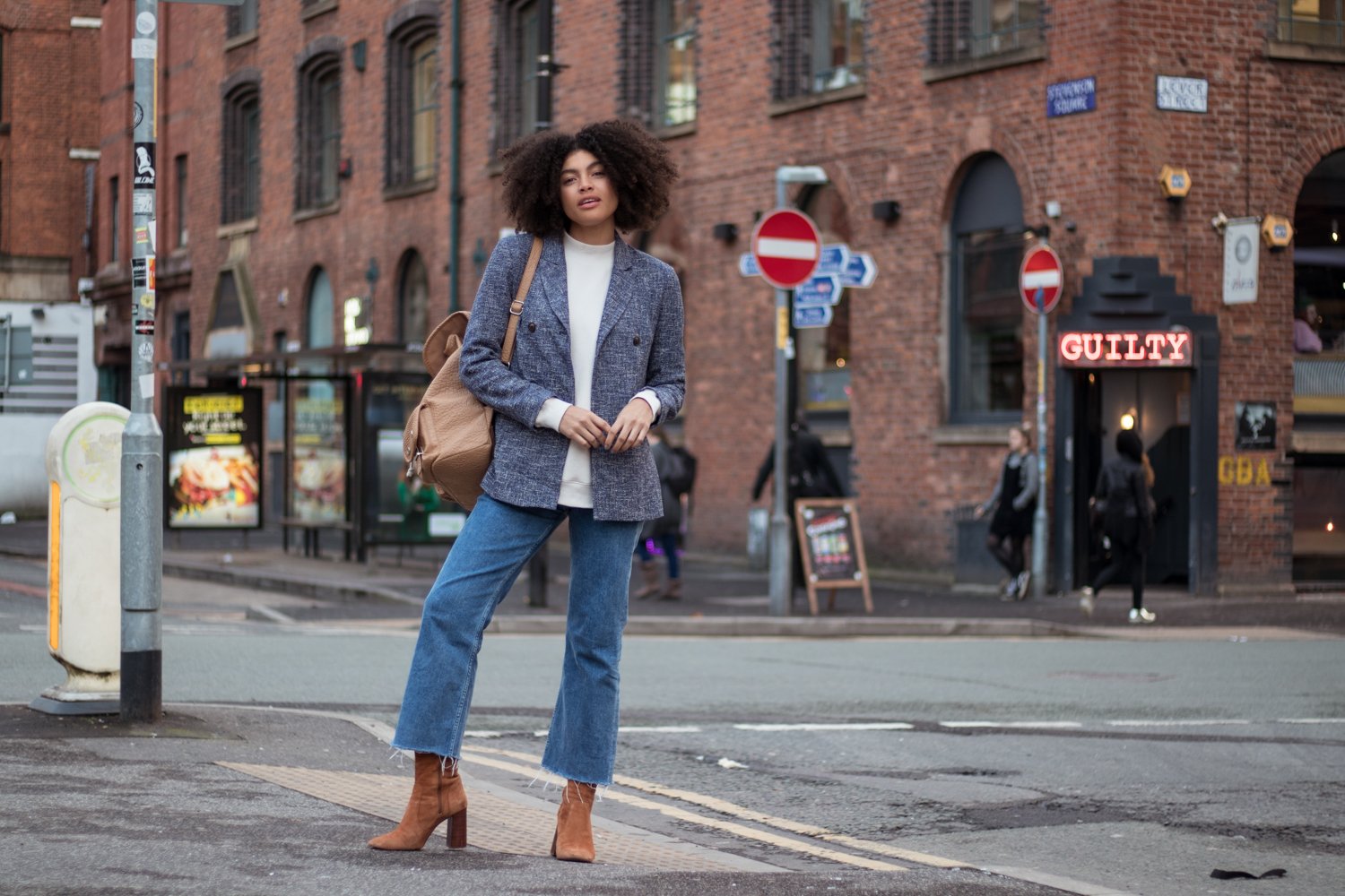 How to style wear cropped denim flares