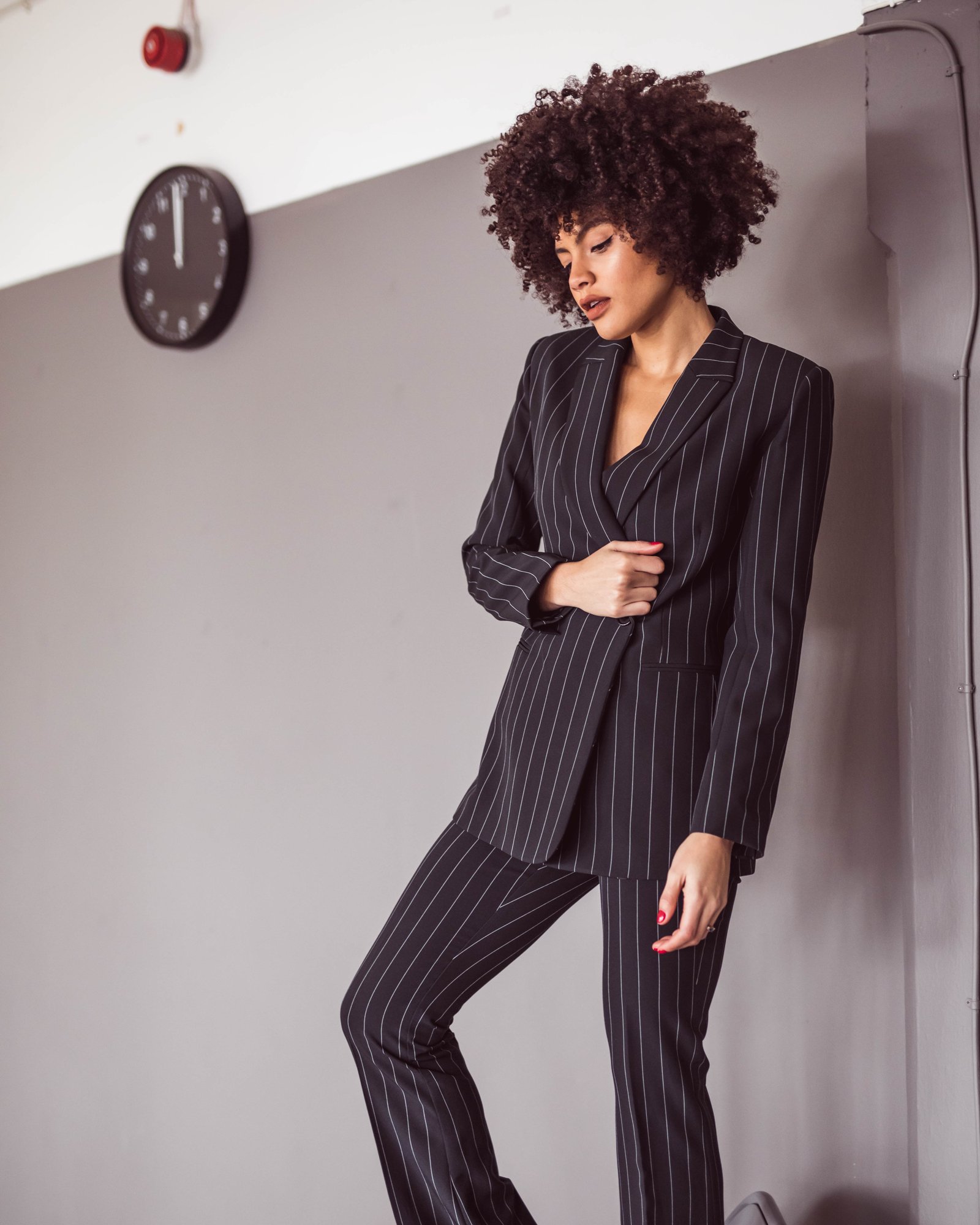 Samio Manchester style blogger Pin stripe suit blazer